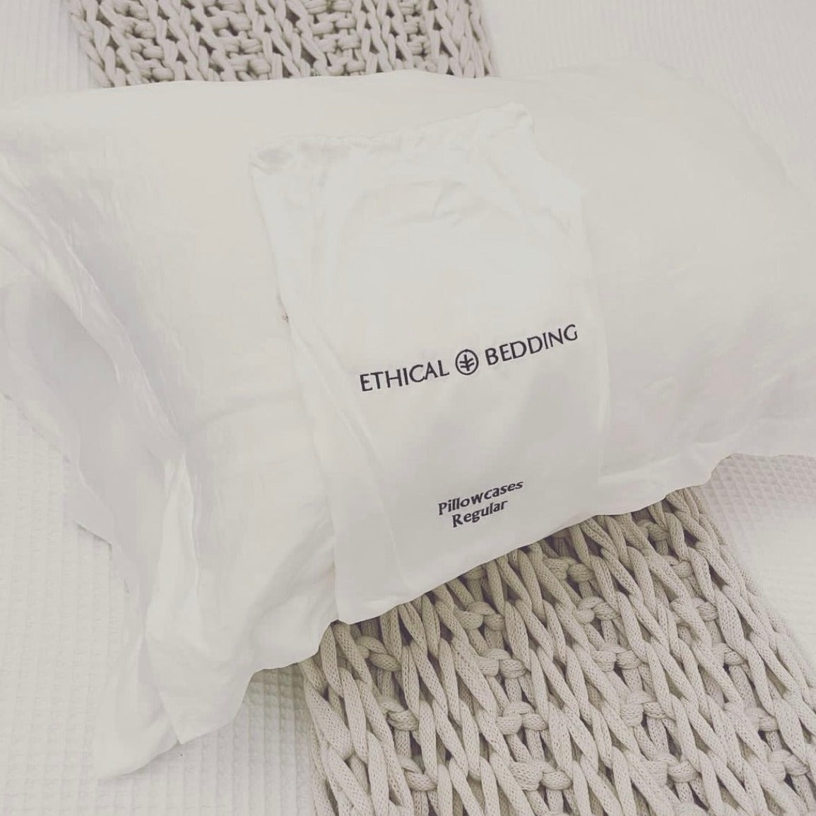 Bed Sheet Set in White (Best Seller)-3